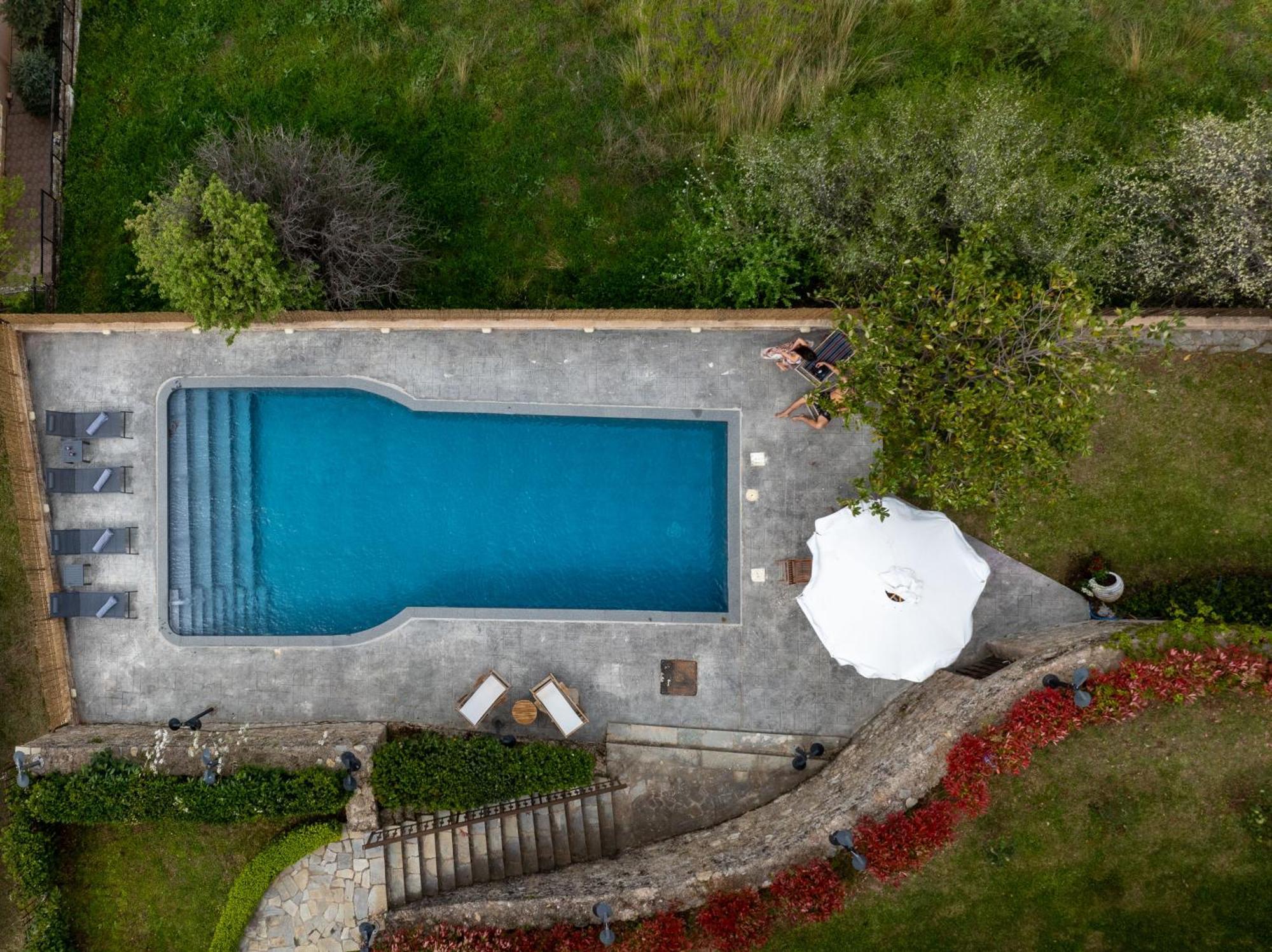 Traditional Luxury Villa Armonia Егіо Екстер'єр фото