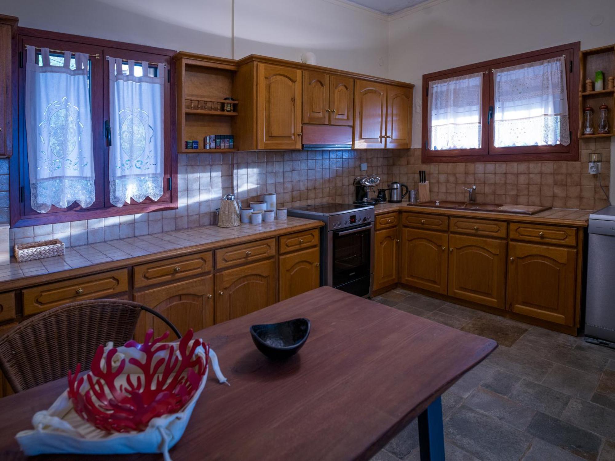 Traditional Luxury Villa Armonia Егіо Екстер'єр фото