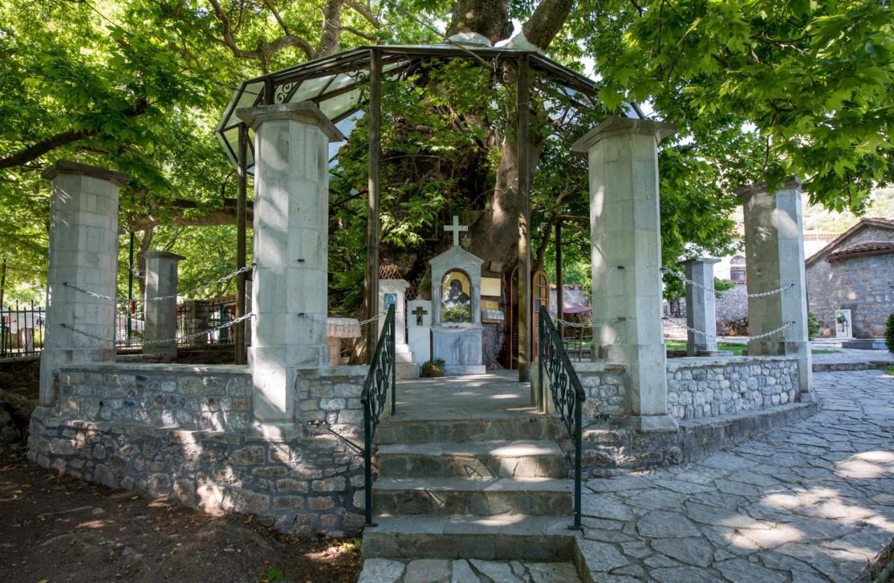 Traditional Luxury Villa Armonia Егіо Екстер'єр фото